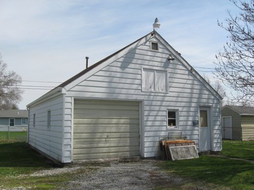 Property photo 9 - Estate Auction- 2 Bedroom Home and Personal Property